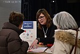 10-12-2025 Breda - Na de uitleg konden mensen bij het Rode Kruis informatie krijgen over wat er in een noodpakket zit. - Fotokrant